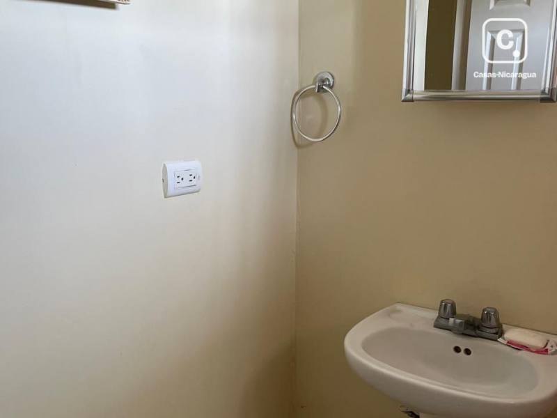 Apartment for rent in Managua – 1 bed, 65 m²