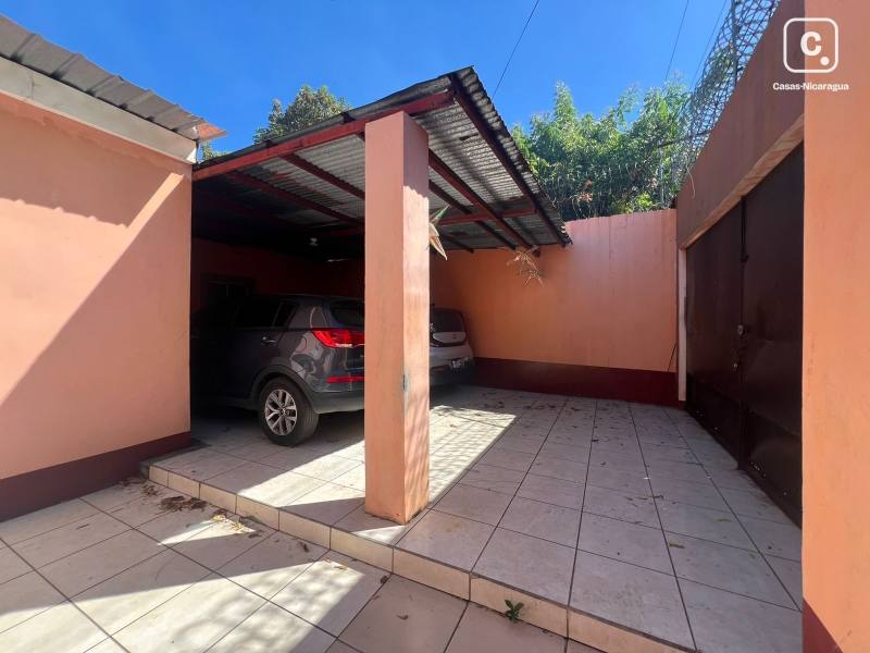 Commercial unit for sale in Santa Ana Sur, Managua – 444 m²