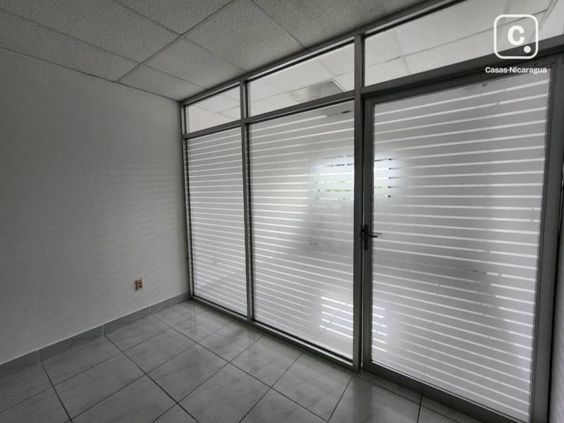 Office for rent in Villa Fontana, Managua – 100 m²
