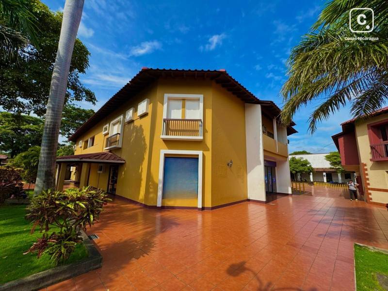 House for rent in Managua – 7 beds, 1,100 m²