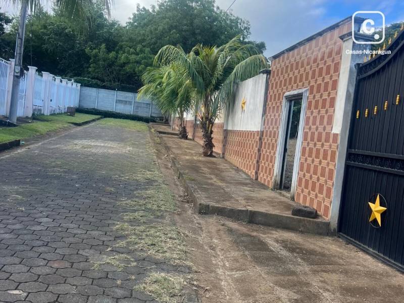 Casa en venta en Carretera Vieja a León, Managua – 1,836 m²