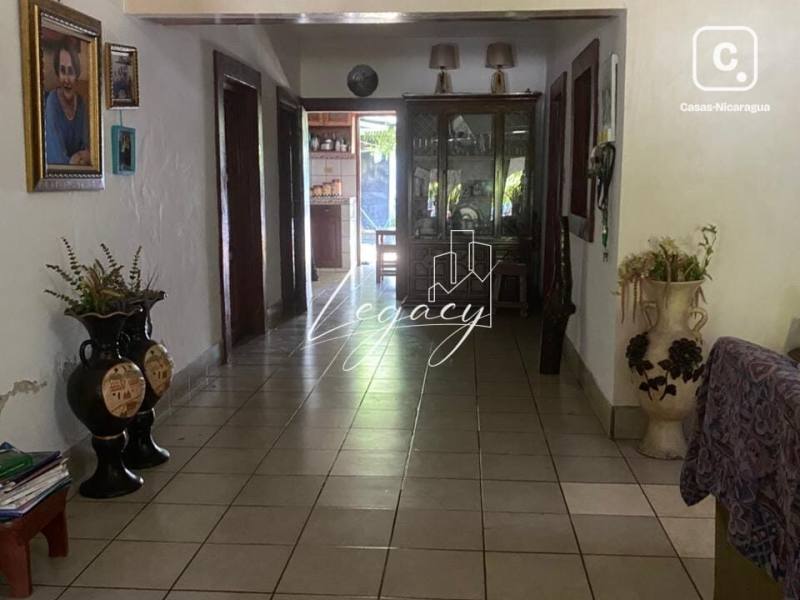 House for sale in Colonia Miguel Bonilla, Managua – 4 beds