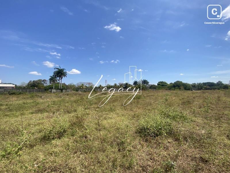 House for sale in Las Colinas, Managua – 1,884 m²