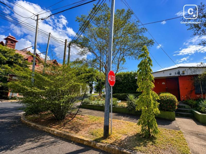 Casa en venta en Los Robles, Managua – 3 hab, 183 m²