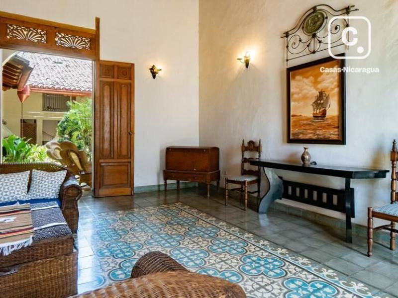 House for sale in Granada – 3 beds, 268 m²