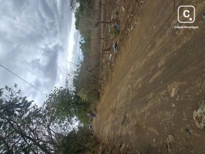 Lot for sale in Managua – 1,738 m²