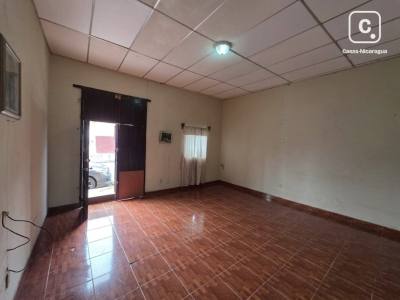 House for sale in Granada – 1 bed, 77 m²