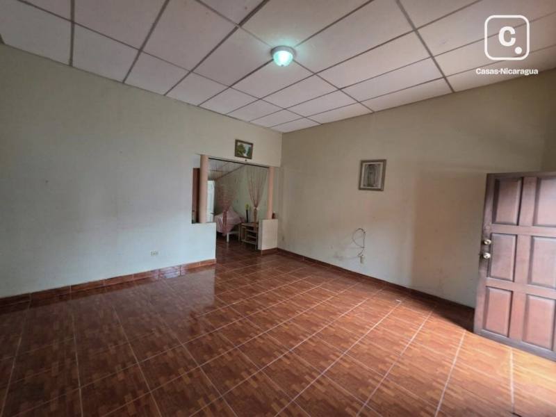 House for sale in Granada – 1 bed, 77 m²