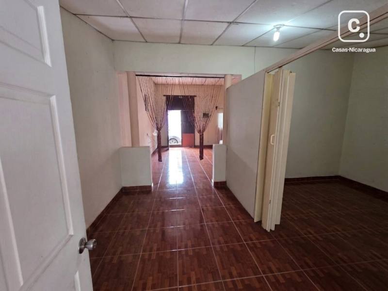 House for sale in Granada – 1 bed, 77 m²