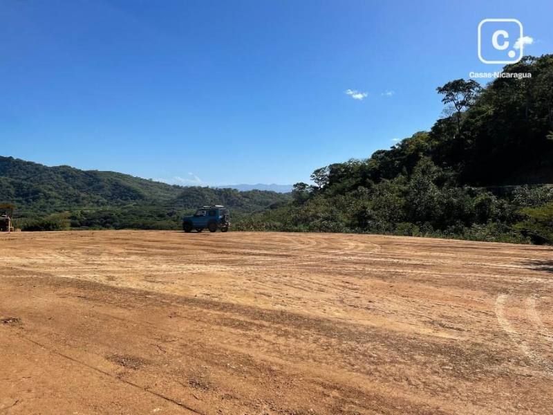 House for sale in Rivas – 2,700 m²