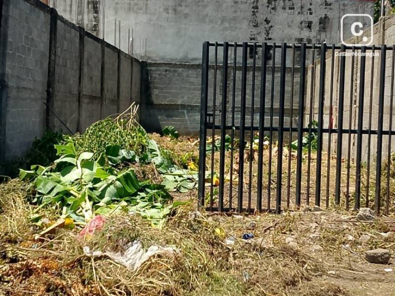 Terreno en venta en Granada – 220 m²