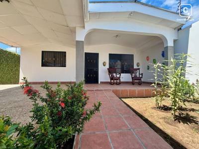 Apartment for sale in Rivas – 3 beds, 266 m²