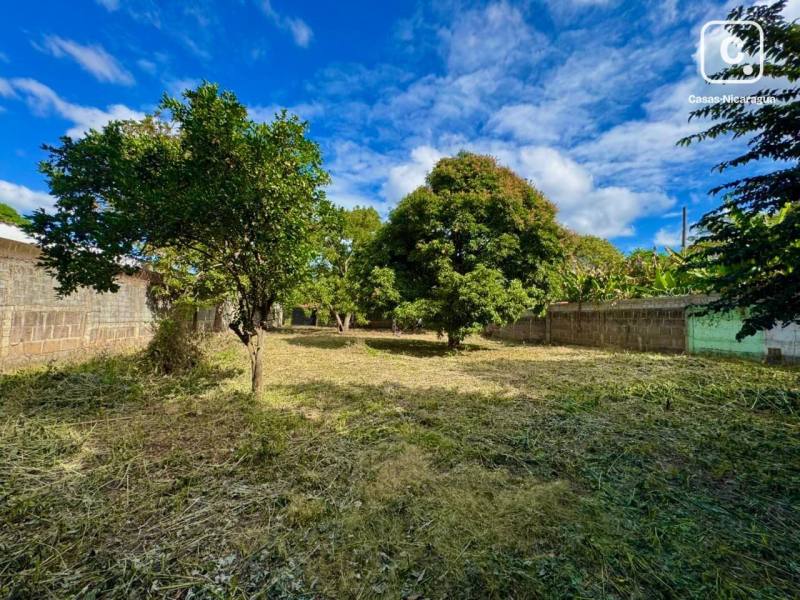 Terreno en venta en Carretera a Ticuantepe, Managua – 1,358 m²