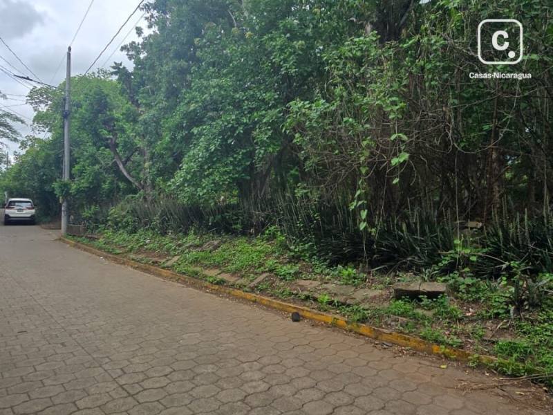 Lot for sale in Managua – 1,646 m²