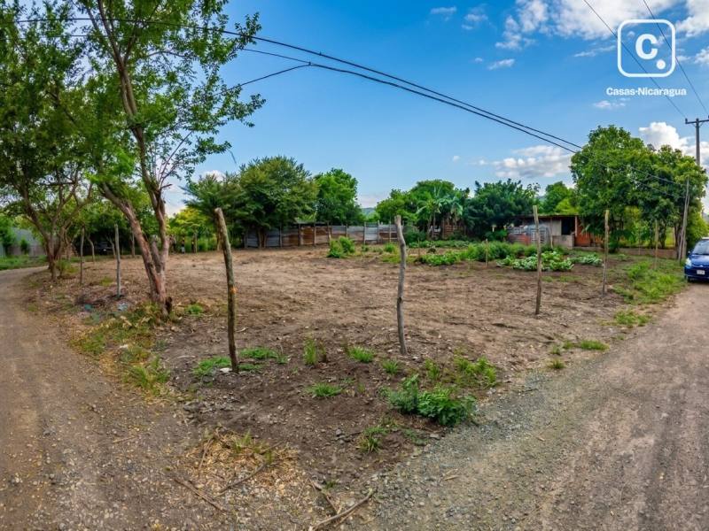 Casa en venta en Mateare, Managua – 756 varas²