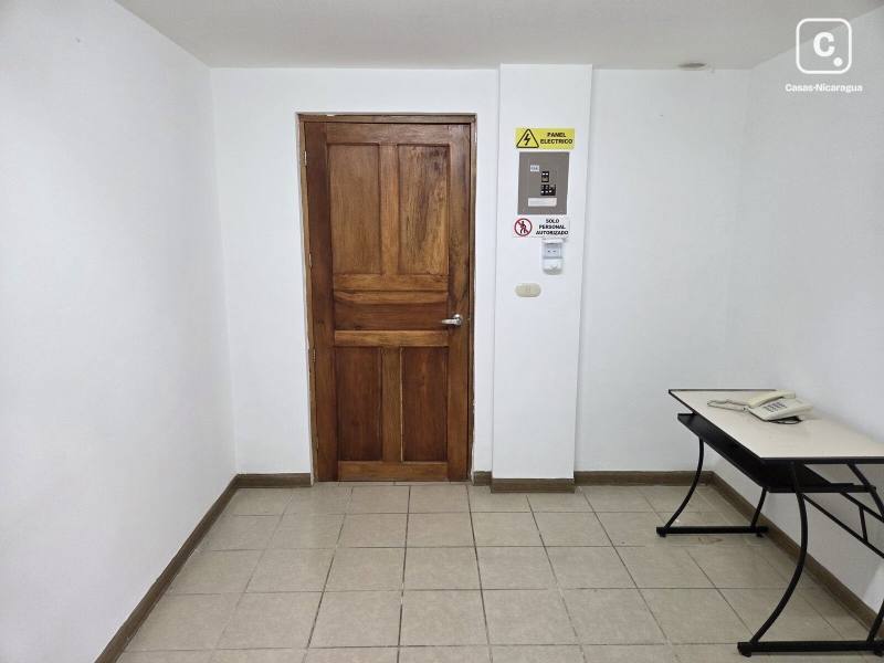 Commercial unit for rent in Altamira, Managua – 15 m²