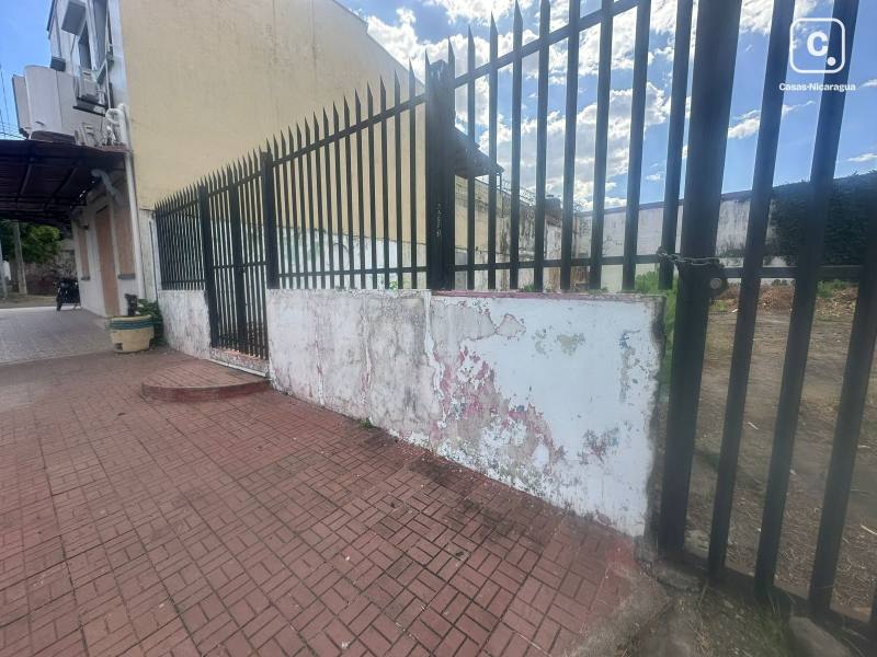 Commercial unit for sale in Managua – 380 m²