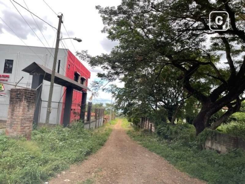 House for sale in Managua – 1,053 m²