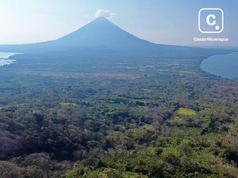 Terreno en venta en Isla de Ometepe, Rivas – 71,831 m²