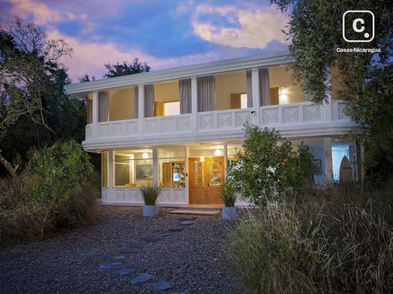 Beach house for sale in Tola, Rivas – 2 beds, 184 m²