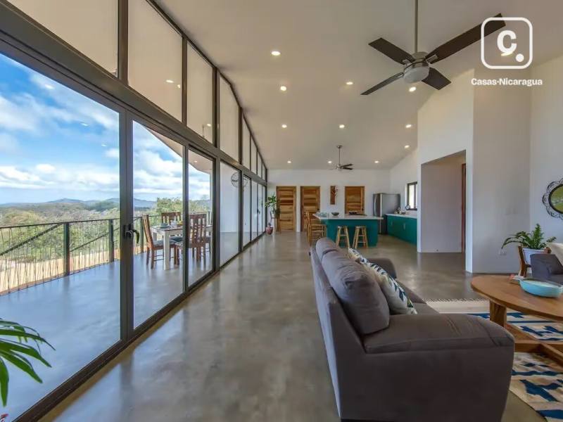 Casa en venta en San Juan del Sur, Rivas – 3 hab, 15,378 m²