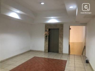 Local comercial en alquiler en Planes de Altamira, Managua – 80 m²