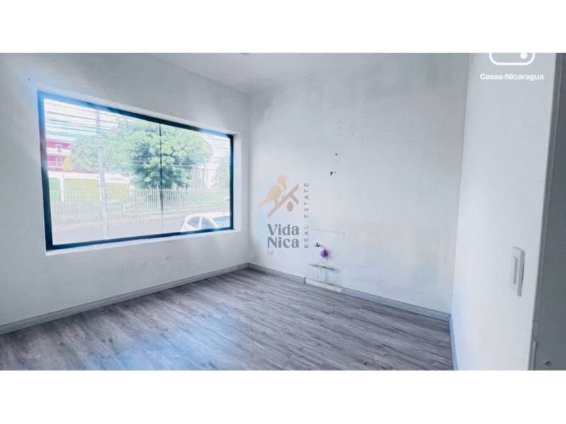 Commercial unit for rent in Villa Fontana, Managua – 82 m², US$ 1,600/month