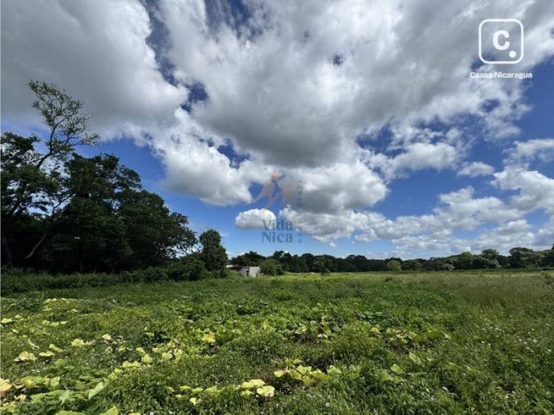 Lot for sale in Managua – 83,844 m²