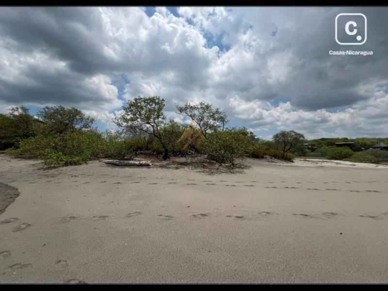 Terreno en venta en León – 735 m²