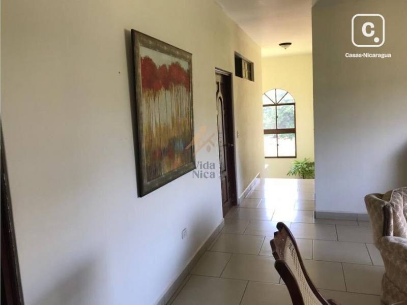 Casa en alquiler en Managua – 4 hab, 1,800 m²