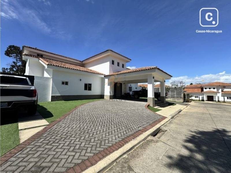 House for sale in Santo Domingo, Managua – 4 beds, 372 m², US$ 670,000