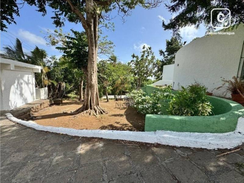 House for sale in Carretera Sur, Managua – 9 beds, 1,000 m²