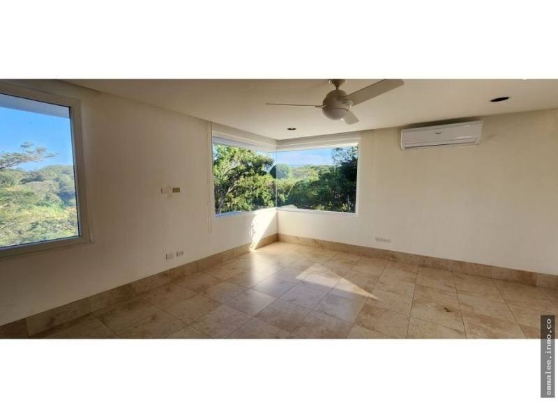 Casa en venta en Carretera Sur, Managua – 4 hab, 441 m²