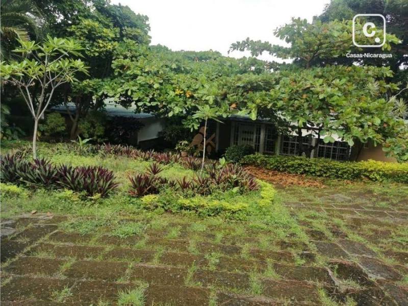 Casa en alquiler en Managua – 3 hab, 331 m²