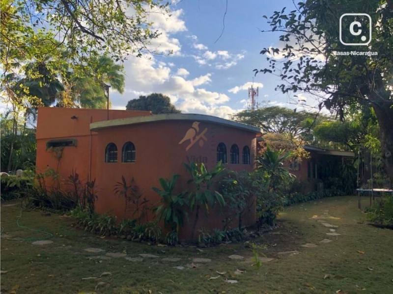 Casa en venta en Santo Domingo, Managua – 4 hab, 390 m²