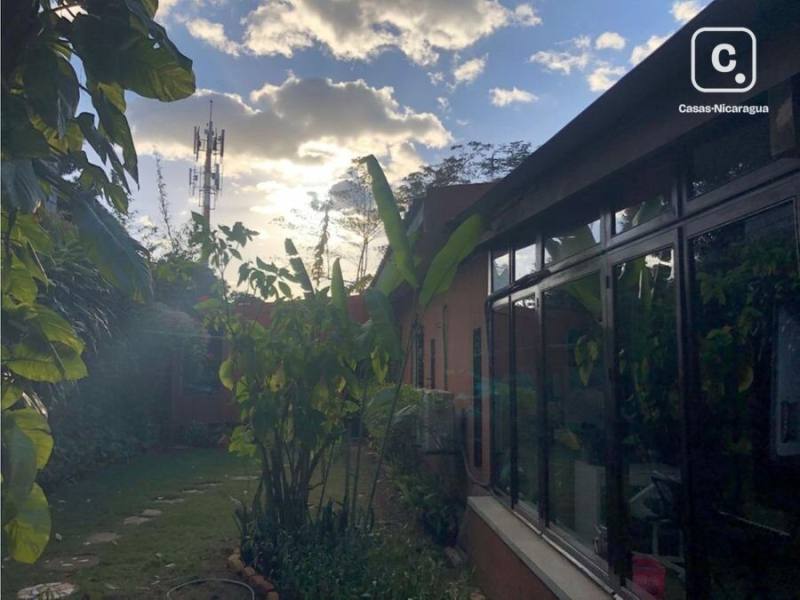 House for sale in Santo Domingo, Managua – 4 beds, 390 m²