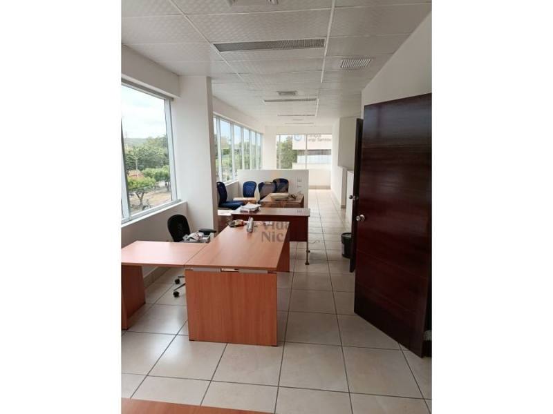 Local comercial en alquiler en Planes de Altamira, Managua – 260 m²
