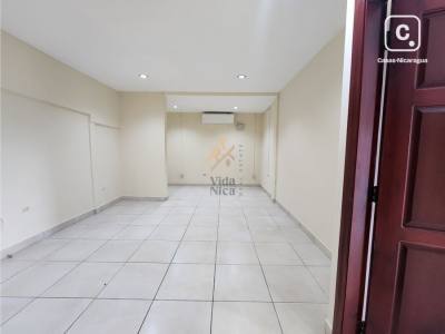 Office for rent in Managua – 135 m²