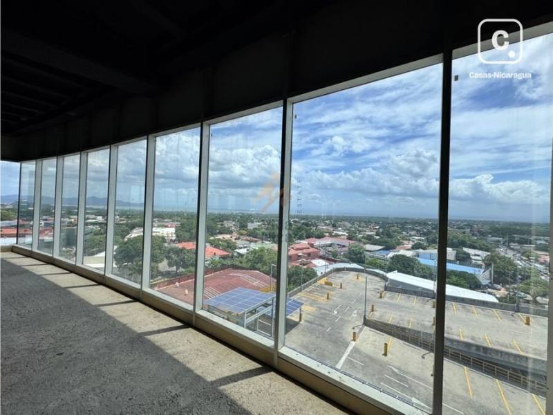 Building for rent in Managua – 613 m²