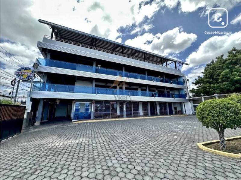 Building for rent in Los Robles, Managua – 2,000 m²