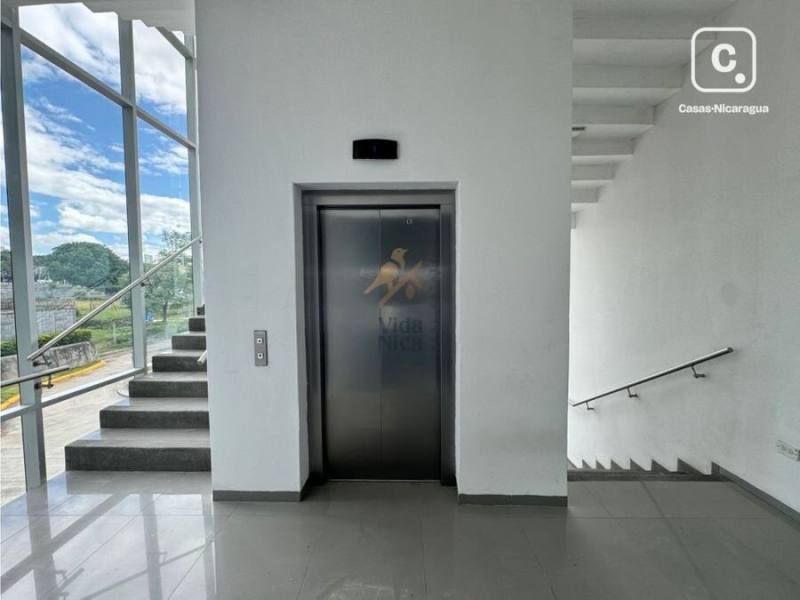 Building for rent in Managua – 826 m²