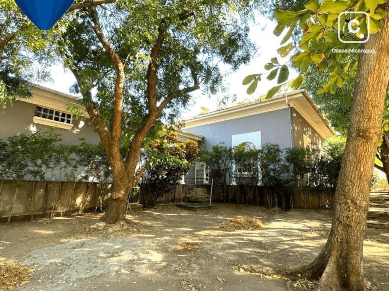 Casa en alquiler en Carretera Vieja a León, Managua – 4 hab, 321 m²