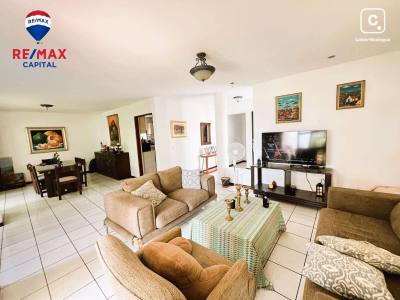 House for sale in Mirador de Santo Domingo, Managua – 3 beds, 244 m²