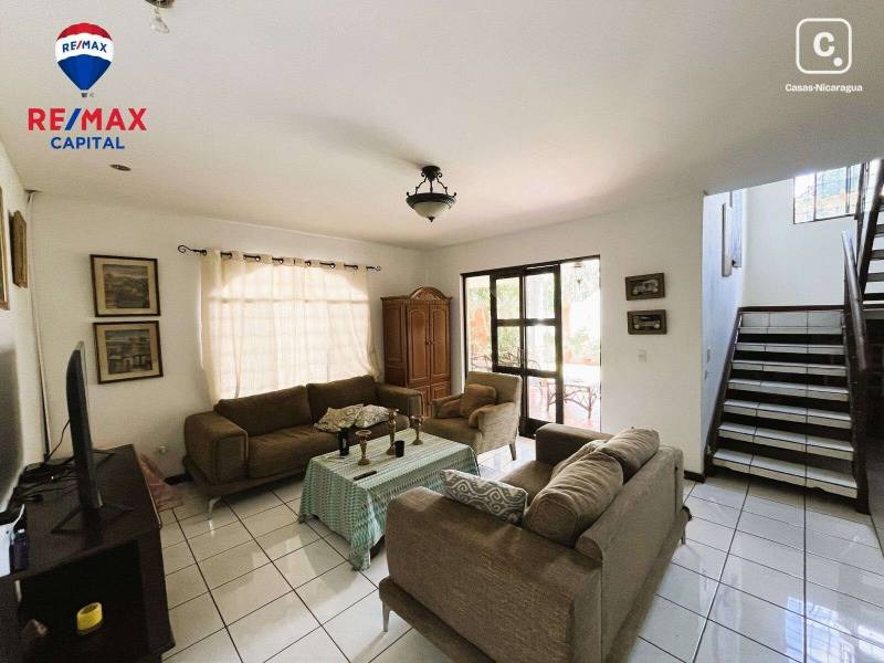 Casa en venta en Mirador de Santo Domingo, Managua – 3 hab, 244 m²