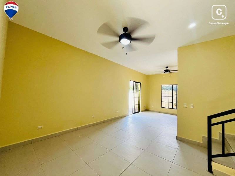 Casa en venta en Granada – 3 hab, 130 m²