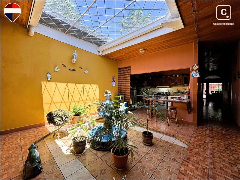 House for sale in Granada – 5 beds, 289 m²