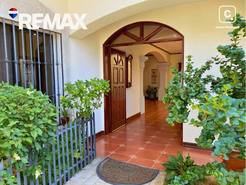 House for sale in Altos de Ticomo, Managua – 4 beds, 900 m²
