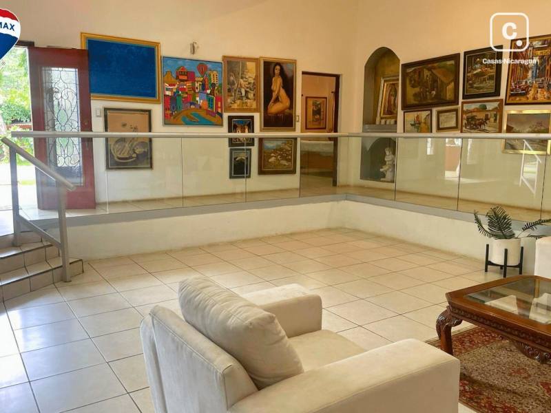 Casa en venta en Carretera Masaya, Managua – 4 hab, 2,433 varas²