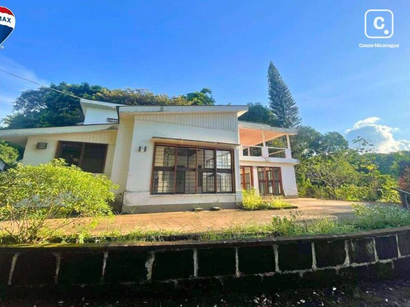 House for sale in Carretera Sur, Managua – 4 beds, 353 m²