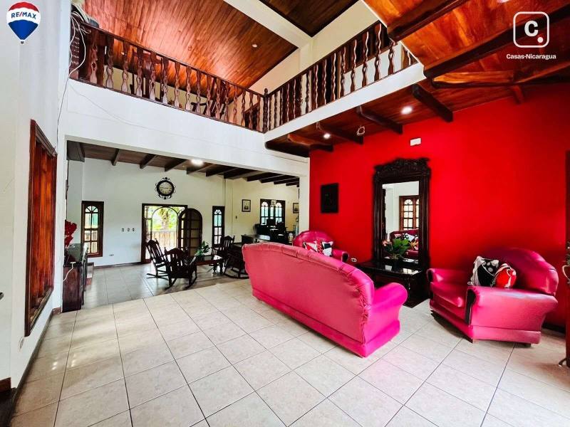 Casa en venta en Rivas – 5 hab, 300 m²